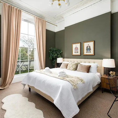 New Bright & Stylish-1bed-central Clifton Flat-by Fabaccommodation Apartamento